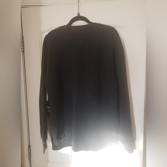 Disney Snow White and the Seven Dwarves The Evil Queen HalloQueen Crewneck Med - Picture 2 of 3